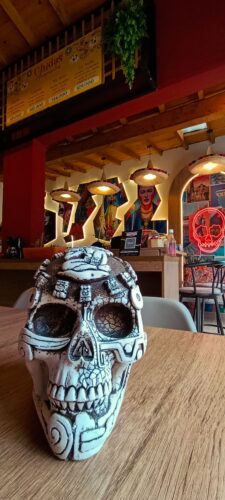 Ambiente y arete mexicano en chidas marquesitas